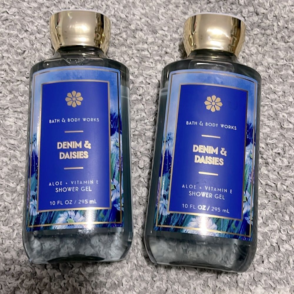 NEW- Bath & Body Works - Denim & Daisies Shower Gel